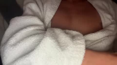 jamesdean0101 online show from 12/17/25, 02:34