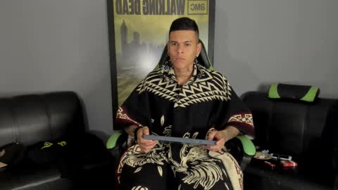 Snapshot of jamesinked_ chatting on 12/23/24, 04:22 Jamesinked online show from 12/23/24, 04:22