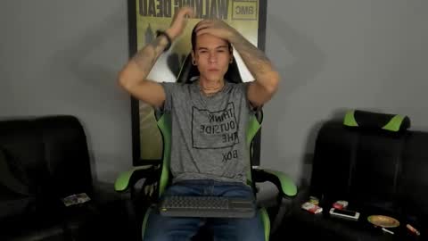 Snapshot of jamesinked_ chatting on 02/03/25, 02:03 Jamesinked online show from 02/03/25, 02:03