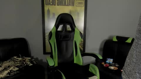 Snapshot of jamesinked_ chatting on 02/04/25, 03:44 Jamesinked online show from 02/04/25, 03:44