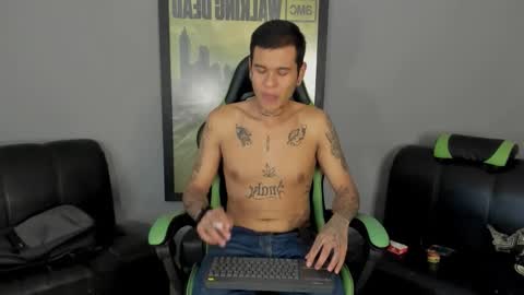 Snapshot of jamesinked_ chatting on 02/07/25, 05:18 Jamesinked online show from 02/07/25, 05:18