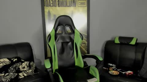 Snapshot of jamesinked_ chatting on 02/24/25, 01:57 Jamesinked online show from 02/24/25, 01:57