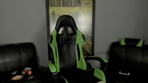 Snapshot of jamesinked_ chatting on 02/26/25, 12:49 Jamesinked online show from 02/26/25, 12:49