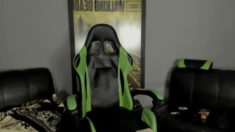 Snapshot of jamesinked_ chatting on 03/01/25, 03:10 Jamesinked online show from 03/01/25, 03:10