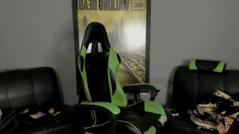 Snapshot of jamesinked_ chatting on 03/05/25, 03:08 Jamesinked online show from 03/05/25, 03:08