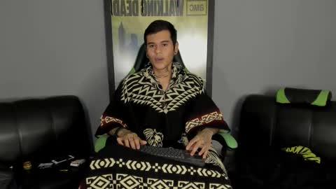 Snapshot of jamesinked_ chatting on 03/08/25, 02:55 Jamesinked online show from 03/08/25, 02:55