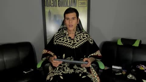 Snapshot of jamesinked_ chatting on 03/09/25, 03:32 Jamesinked online show from 03/09/25, 03:32