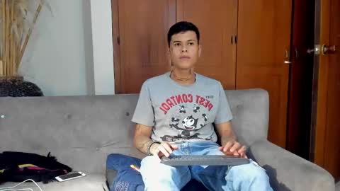 Snapshot of jamesinked_ chatting on 10/18/25, 02:47 Jamesinked online show from 10/18/25, 02:47