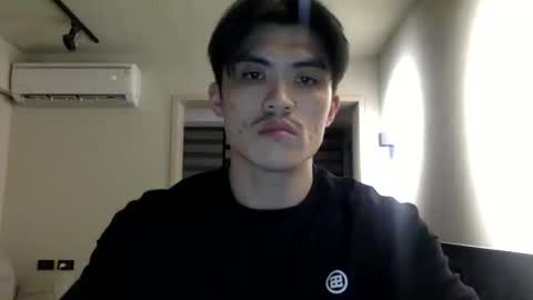 jamesmo820913 online show from 02/07/25, 09:47