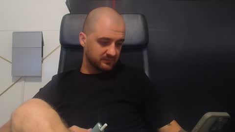 Snapshot of jamesmyersx chatting on 07/05/26, 04:19 JamesMyers online show from 07/05/26, 04:19