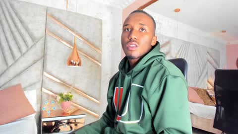 Snapshot of jamesparck chatting on 01/08/25, 04:22 James online show from 01/08/25, 04:22