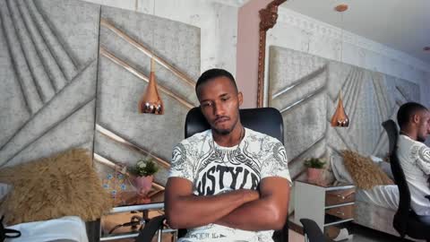 Snapshot of jamesparck chatting on 01/19/25, 06:43 James online show from 01/19/25, 06:43