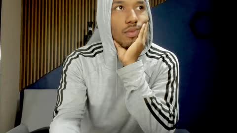 Snapshot of jamesparck chatting on 01/22/25, 12:27 James online show from 01/22/25, 12:27