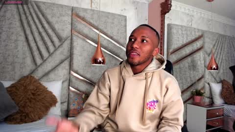 Snapshot of jamesparck chatting on 01/23/25, 11:48 James online show from 01/23/25, 11:48