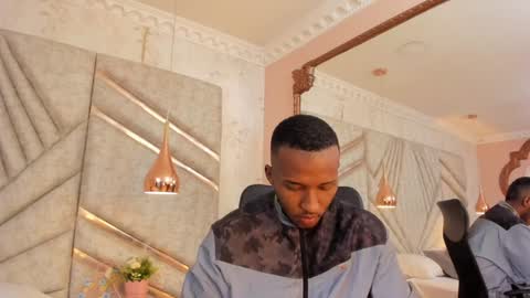 Snapshot of jamesparck chatting on 01/27/25, 12:16 James online show from 01/27/25, 12:16