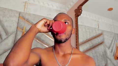 Snapshot of jamesparck chatting on 03/01/25, 06:11 James online show from 03/01/25, 06:11