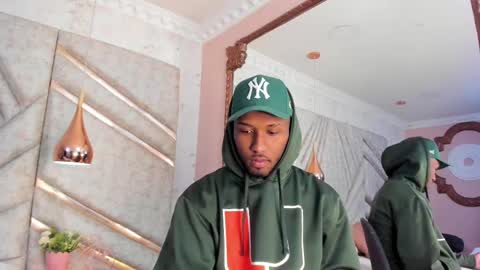 Snapshot of jamesparck chatting on 03/12/25, 12:04 James online show from 03/12/25, 12:04