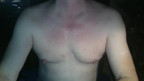 Snapshot of jamesray722 chatting on 12/17/25, 03:56 jamesray722 online show from 12/17/25, 03:56
