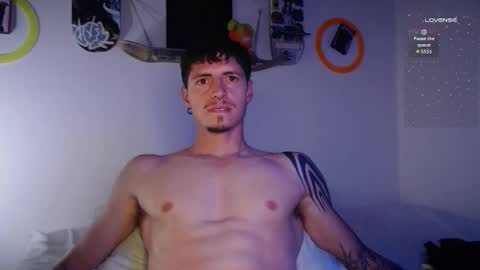 jamesss____ online show from 10/17/25, 04:48