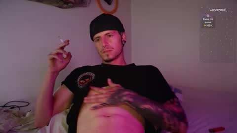 jamesss____ online show from 10/18/25, 05:21