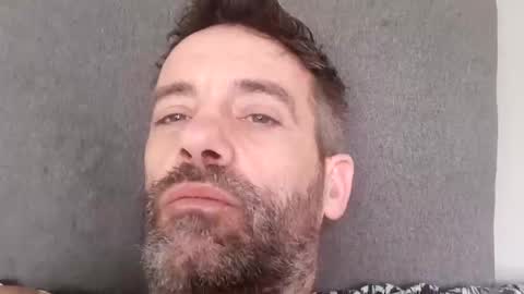 Snapshot of jamie198307 chatting on 10/19/25, 09:54 jamie198307 online show from 10/19/25, 09:54