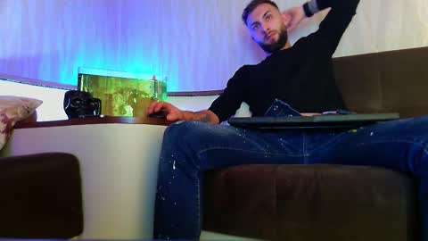 Snapshot of jamienoxus chatting on 03/07/25, 12:04 Robbie online show from 03/07/25, 12:04