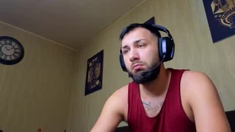 Snapshot of jamienoxus chatting on 09/17/25, 07:10 Robbie online show from 09/17/25, 07:10