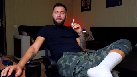 Snapshot of jamienoxus chatting on 10/06/25, 04:54 Robbie online show from 10/06/25, 04:54