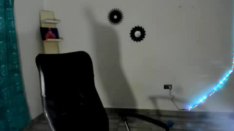 jan_milkhot online show from 12/23/25, 05:05