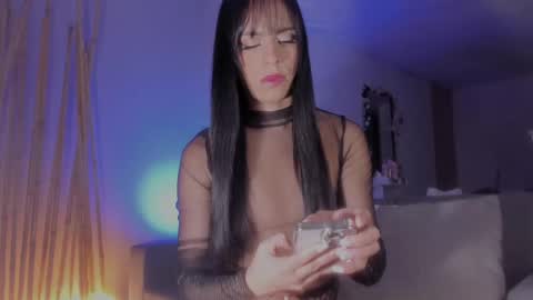 Danna varisheli online show from 02/13/25, 04:22