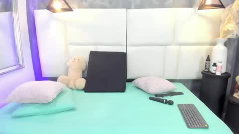 Jana Hancock online show from 04/19/26, 01:10