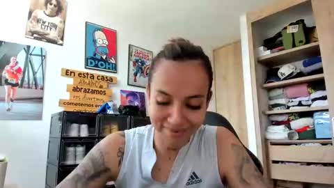 Snapshot of jane_ady chatting on 10/25/25, 05:51 jane_ady online show from 10/25/25, 05:51