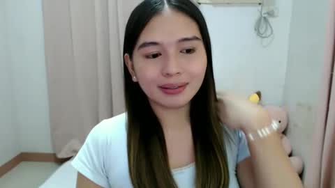 Snapshot of jane_bratxxx chatting on 05/19/26, 11:00 YOUR LOVELY JANE online show from 05/19/26, 11:00