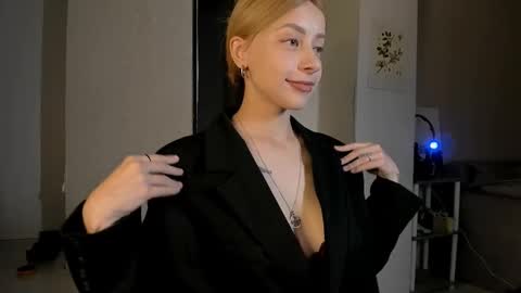 Jane online show from 02/27/25, 09:04