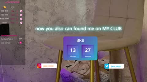 Snapshot of jane_meys chatting on 01/28/25, 11:17 your kitty JANE roawww online show from 01/28/25, 11:17