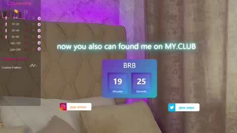 Snapshot of jane_meys chatting on 02/28/25, 08:20 your kitty JANE roawww online show from 02/28/25, 08:20