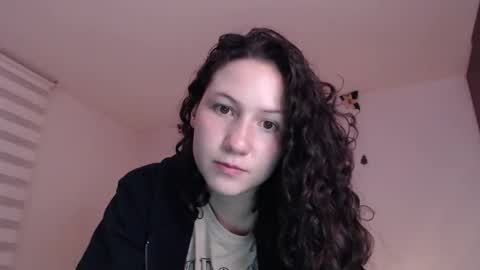 Snapshot of jane_r chatting on 01/29/25, 01:48 Jane online show from 01/29/25, 01:48