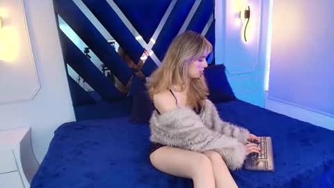 Snapshot of jane_roses0 chatting on 02/19/26, 01:29 Jane online show from 02/19/26, 01:29