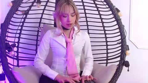 Snapshot of jane_roses0 chatting on 02/26/26, 01:43 Jane online show from 02/26/26, 01:43