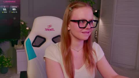 Snapshot of jane_westt chatting on 04/24/26, 02:30 jane_westt online show from 04/24/26, 02:30