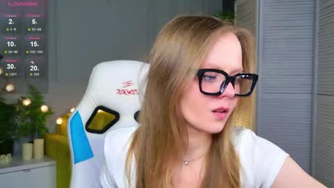 Snapshot of jane_westt chatting on 04/27/26, 02:48 jane_westt online show from 04/27/26, 02:48