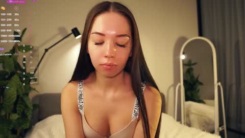 Jennifer  online show from 01/22/25, 05:05