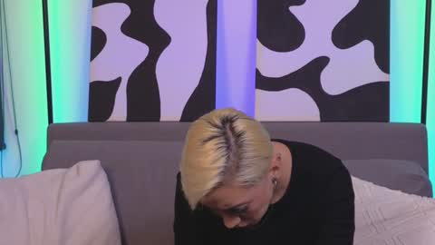 Jane online show from 01/03/25, 01:16