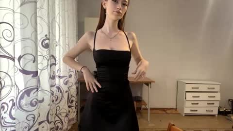 Snapshot of janenegearhart chatting on 05/20/26, 01:17 Kate online show from 05/20/26, 01:17
