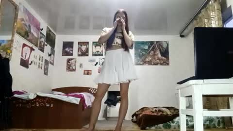 Sofia online show from 05/13/26, 05:43