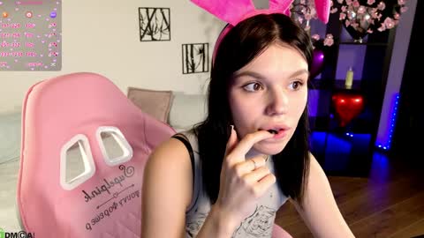 Alexia online show from 04/06/26, 09:32