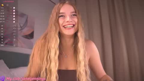 Day Alice Night Stella online show from 09/29/25, 06:29