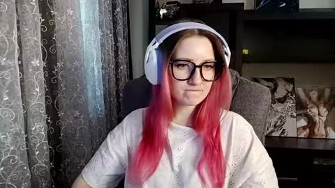 Snapshot of janetteschrayter chatting on 05/05/26, 02:47 Persa online show from 05/05/26, 02:47