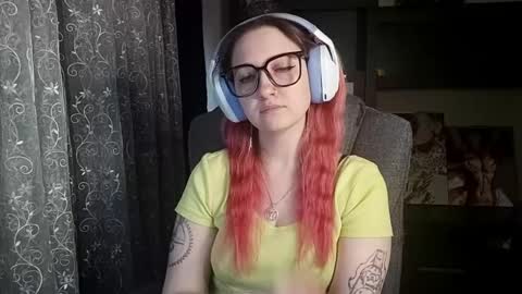 Snapshot of janetteschrayter chatting on 05/10/26, 02:00 Persa online show from 05/10/26, 02:00