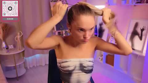 Hi Im Alice and here youll find something online show from 10/20/25, 06:03